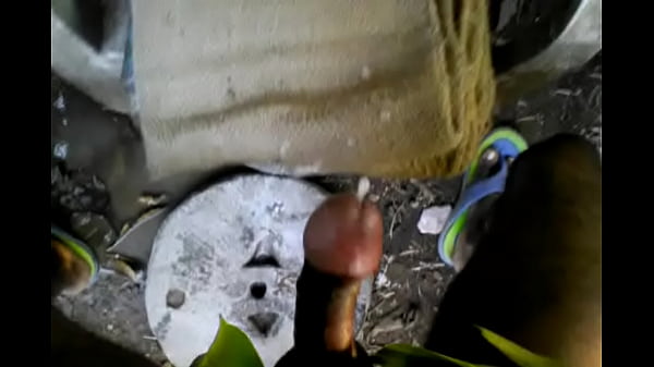 Desi Cowok Ngentot Dengan Boneka Plastik Dan Sembur Sperma