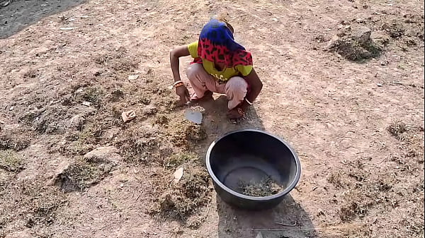 Istriku Yang Seksi Bekerja Di Ladang Dan Ingin Kencan Panas. Dia Bilang, Bercintalah Di Rumah, Jangan Di Luar.