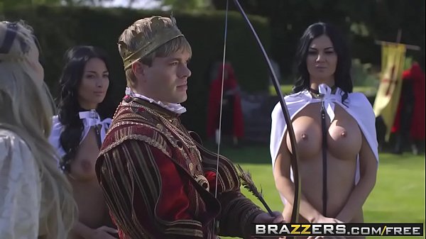 Badai Nafsu: Anissa Kate, Jasmine Jae, Dan Ryan R Dalam Parodi Xxx Yang Menggila