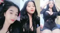 Live Streaming Cewek Indo Toge Pakai Lingerie Hitam Panas