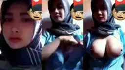 Tante Berjilbab Tobrut Yang Ganas Dan Menggoda