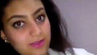 Tante Paki Tampil Hot Sendirian