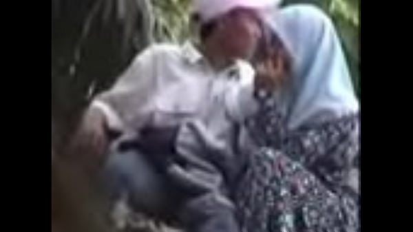 Goyangan Tangan Menggoda Dari Gadis Berjilbab Malaysia