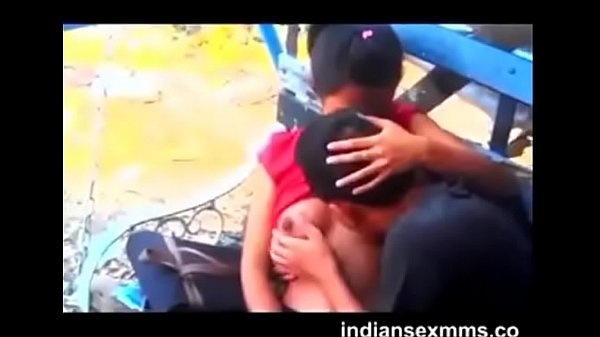 Desi Memek Payudara Diisap