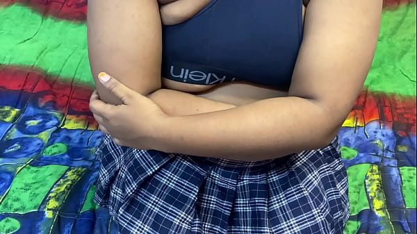 Ayah Tiri Manfaatkan Anak Tiri Yang Patuh – Video Panas India Bikin Heboh