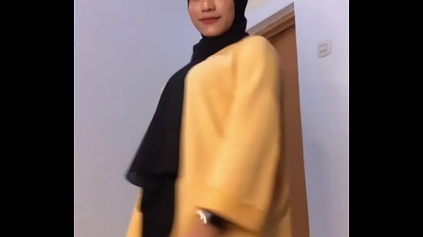 Goyang Tersembunyi Di Balik Hijab