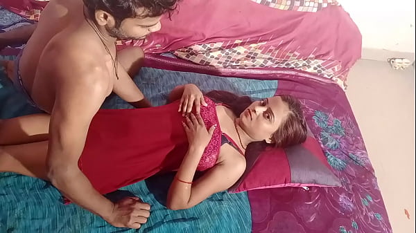 Istri India Terseksi Dengan Payudara Besar Beraksi Mesra Dengan Suami – Adepan Panas Penuh Audio Desi Hindi