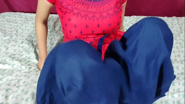 Desi Indian Kakak Ipar Tiri Yang Hot Menggoda Jija Dengan Suara Hindi Yang Menggairahkan