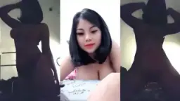 Bayi Mungil Bugil Di Tengah Malam Yang Gelap, Siap Digoda.