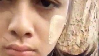 Cewek Assam Bulu Becek Dicocok Di Luar Rumah, Crot Di Mana-mana