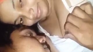 Saudara Tiri Seru-seruan Bikin Video Mesum Di Rumah.