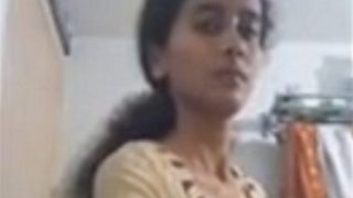 Video Mandi Sensual Gadis Desi Bertubuh Ramping