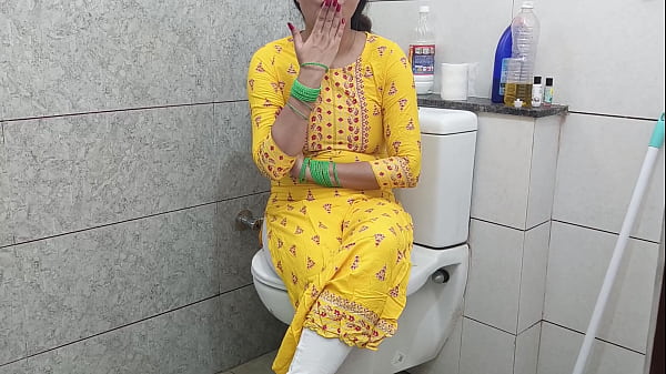 Ibu Tiri India Yang Seksi Ngebut Anak Tiri Di Toilet Dengan Suara Kotor