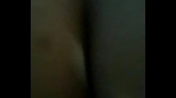 Perempuan Tiongkok Berbadan Montok Memanaskan Vaginanya