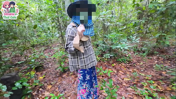 สาวไทยวัยใสเก็บเห็ดป่า โดนลากเข้าพุ่มไม้เย็ดหีเสียงครวญคราง