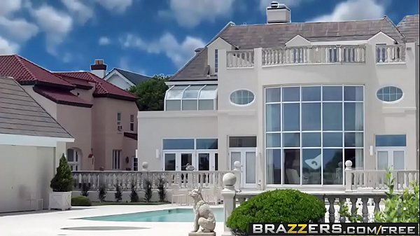 Nonton Angelina Valentin Di Brazzers – Dua Kontol Masuk Sekaligus, Satu Di Memek Satu Di Bokong, Enak Banget