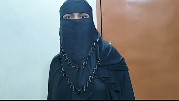 Video Rumahan India: Istri Cantik Berhijab Digarap Keras Oleh Majikan Di Depan Mataku.