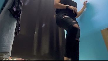 Ruang Ganti. Cewek Rusia Montok, Pentilnya Berdiri, Ganti Baju.