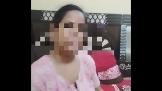भारी उभार वाली गर्मागर्म भाभी की तड़प