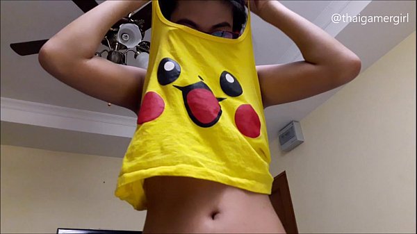 Gadis Asia Bugil Di Webcam Menggoda: “mau Diapain Kalau Aku Telanjang Seperti Ini?”