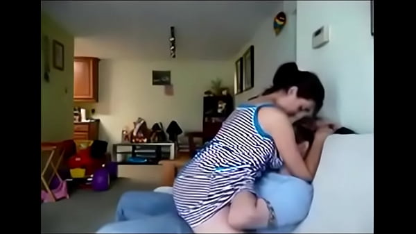 Tonton Video Amatir Panas Cewek India Digebukin Di Kamar.