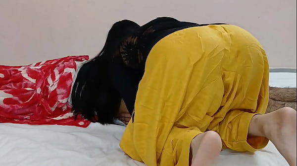 Bhabhi Yang Haus Dengan Memek Ketatnya Digoyang Dalam Video Mesum Hindi