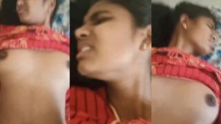 Gadis 18 Tahun Pertama Kali Ngerasain Desi Chudai Yang Bikin Crot