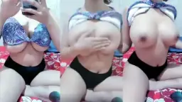 Ratu Lebah Dengan Bokong Montok Dan Tits Gede Yang Menggoda