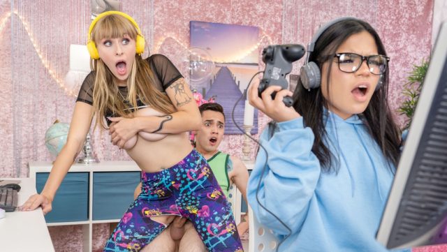 Realitas Raja – Streamer Seksi Tembus Sampai Ujung