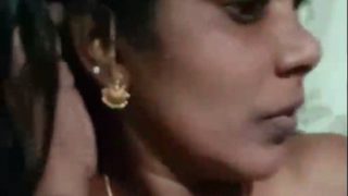 Video Cewek Tamil Murahan Dijebak Klien Sebelum Ngewe, Siap-siap Ngaceng!