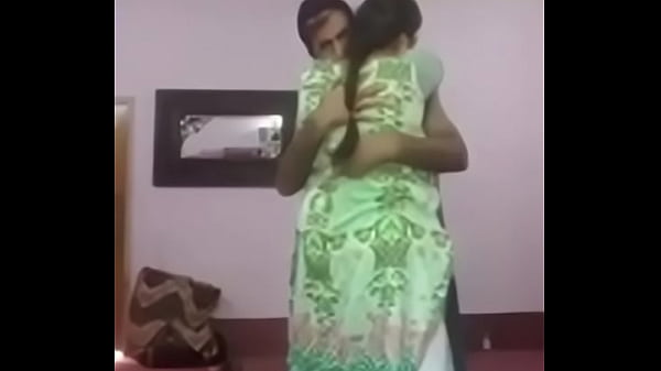 Pasangan Desi Lagi Seru-seruan Di Ranjang, Bikin Makin Pengen