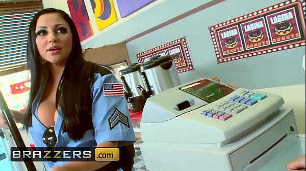Seragam Ketat, Toket Gede, Audrey Bitoni, Honey White, Johnny Sins, Boston Cream, Brazzers.