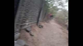 Desi Tante Randu Colmek Di Pinggir Jalan Mumbai, Nafsu Beneran Kenceng.