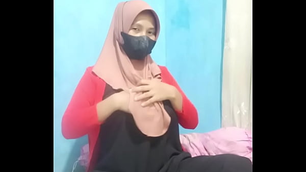 Gadis Hijab Ngenot Pakai Dildo Sampe Crot Keluar