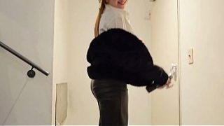 Panduan Palsu Bikin Turis Rusia Yang Nyasar Nemu Lubang Sange