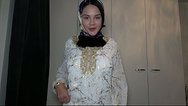 Pov – Ngentotin Adik Tiri Muslimah Romantis Pake Hijab, Mulus Dan Basah