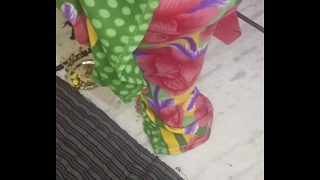 Tangan Di Selangkangan, Chudai Garam Penuh Nafsu !! (suara Hindi Bikin Makin Basah)