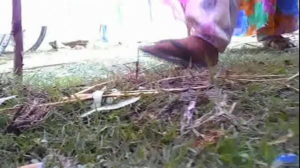 Desi Cewek Ngocok Pipis Sampe Basah Kuyup