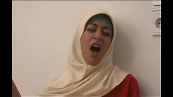 1101689 Cewek Arab Berhijab, Bikin Ngiler Liat Lekukannya