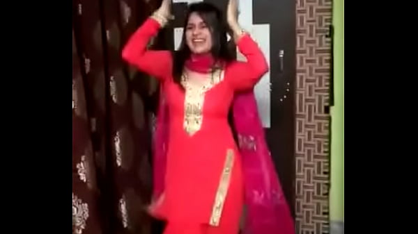 Desi Cewek Lagi Latihan Mujra, Gerakannya Bikin Makin Panas Dan Basah