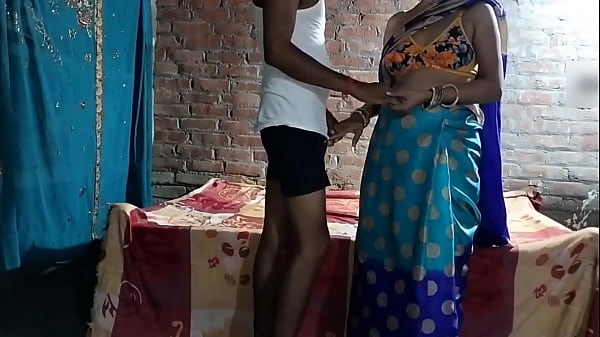 भाभी ने देवर के संग मस्ती में रंगीन खेल खेला
