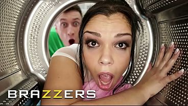 Brandal – Macet Parah Di Jalan, Gadis-gadis Tersangkut, Langsung Nge-seks Liar Bareng Bintang-bintang Terpanas Brazzers