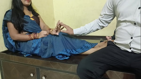 भाभी की चूत पहली बार देवर ने फाड़ी, मजे लिए और गांड़ भी मारी सेक्सी आवाज में