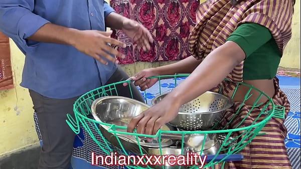 Ngentot Keluarga Tiri Desi India Paling Hot Suara Hindi Jelas Bikin Crot