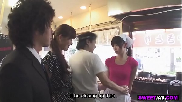 Restoran Jepang Yang Bikin Lidah Lo Bergoyang, Pelayanannya Bikin Pinggang Lo Ikut Bergoyang.