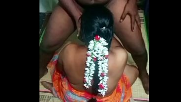 Ibu Rumah Tangga India Digarap Habis-habisan Sama Paman Kampung