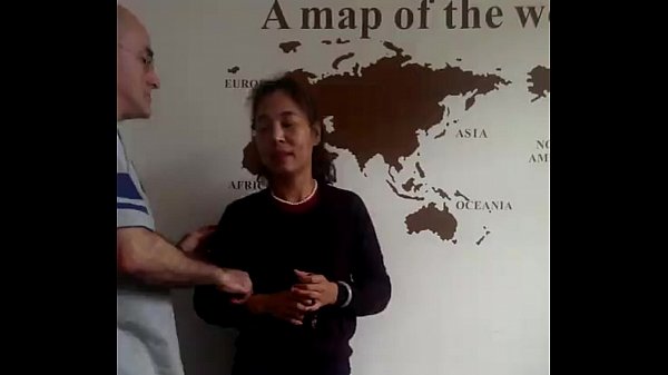 Bule Bule Sama Cewek Cina Dan Bocah Cina Di Dongguan, Tiga Baris Main Gila.
