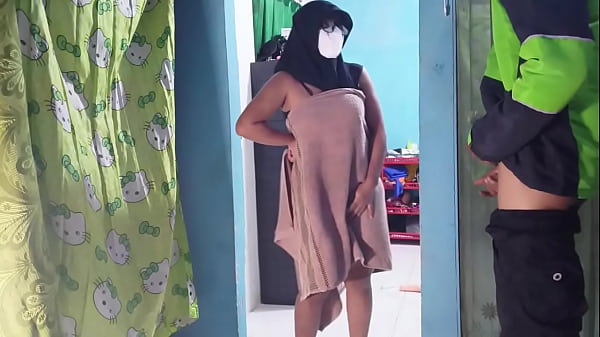 Kepergok Ojol Pas Lagi Colmek, Malu Banget Sampe Pengen Ngumpet Di Lubang Tikus.