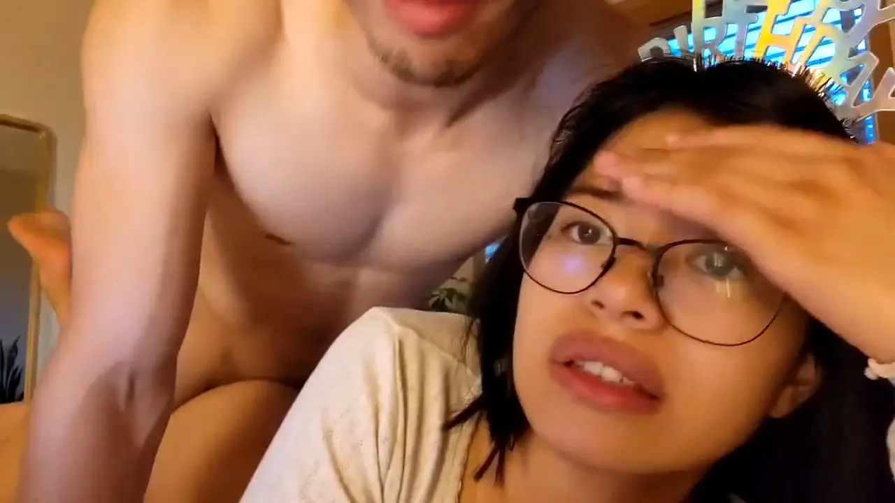 Cewek Indo Digebuk Kontol Bule Sampe Muncrat