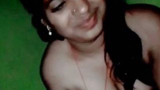 Desi Randi Desa Kasih Handjob Ke Client, Video Panas Bikin Makin Tegang